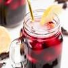 Place the hibiscus flowers in the saucepan. 1
