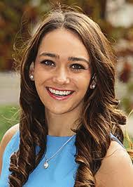 Julia Hedges's Instagram, Twitter & Facebook