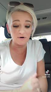 Car lunch break chronicles 🤣