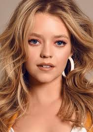 Fan Casting Jade Pettyjohn as Carmen Stanley in #Thespians