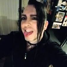 What brand trash bag does Art the Clown use?