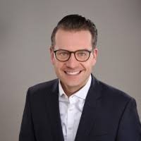 1400+ "Hund" profiles