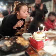 今天是具荷拉生日...哥哥發文寫道：「每年這個時候，我都會祝你生日快樂，這是最後一次了」 - KSD 韓星網(明星)