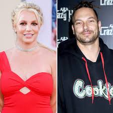 Britney previously lost custody of the two boys in 2007 after a breakdown which saw the distressed star shave her own head before attacking a. Britney Spears Kevin Federline Change Child Custody Agreement