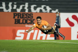Miguel borja visita los camerinos de jaguares, les compartimos la visita de hoy al camerino de jaguares del delantero cordobés miguel borja. Jaguares Super Rugby