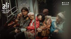 More images for nonton ali dan ratu ratu queens lk21 » Review Film Ali Dan Ratu Ratu Queens Hangatkan Hati Dan Jenaka