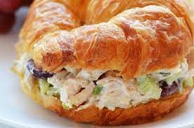 An easy, healthy recipe served with a light vinaigrette. 24 Easy Meals You Can Make With Rotisserie Chicken