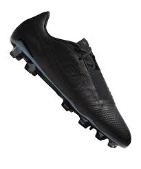 This type of boot is said to be for traction, power, and agility, designed for deceptive players. Nike Phantom Venom Elite Tc Leder Fg Schwarz F001 Fussballschuh Nocken