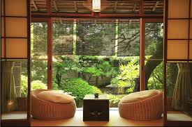 Desain interior hotel gaya maksimalis dianggap mampu memberi suasana ceria dan ramai dibanding minimalis yang flat dan kaku. Konsep Dan Gaya Desain Interior Dan Eksterior Cek Bahan Bangunan
