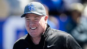 Kentucky football coach Mark Stoops record vs SEC while in Lexington