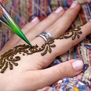 Go Hippy With Homemade Henna Homemade Henna Henna Tattoo Recipe Henna Tattoo Temporary