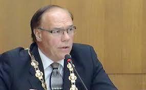 Peterborough city council approves Mayor Daryl Bennett's return to police  board