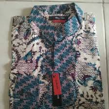 Baju batik juga bisa dikombinasikan dengan beberapa jenis bahan lain supaya tidak monoton lho! Jual Produk Baju Batik Pria Kerah Shanghai Termurah Dan Terlengkap Juli 2021 Bukalapak