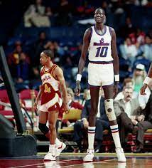 How much does bol bol weigh? Nba Tallest And Shortest Players Together Photo Gallery Sports Illustrated