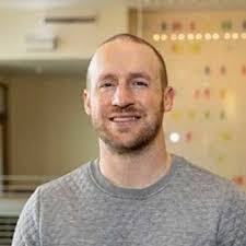 Carrie Piazza's Instagram, Twitter & Facebook