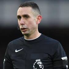 Great to see Mike Stoddart refereeing!