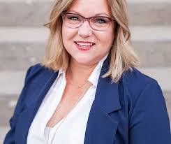 Ashley Mcswain's Instagram, Twitter & Facebook