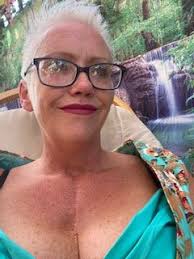 Woman says she can't get a date because she's