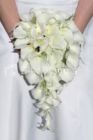 Https S Media Cache Ak0 Pinimg Com Originals 3d 15 E0 3d15e0d7b112bf6fbc428dc141da94 Flower Bouquet Wedding Bridal Bouquet Calla Lillies Silk Flowers Wedding