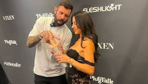 No Jumper Podcaster Adam22 Unveils His Fleshlight Dong at AEE | AVN