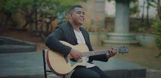 Anda harus mendengarkan lagu ini! Kunci Gitar Dan Lirik Lagu Cinta Luar Biasa Oleh Andmesh Kamaleng Okezone Celebrity