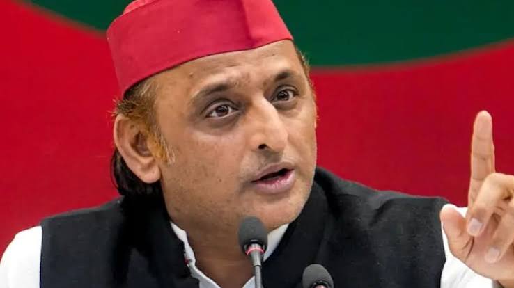 बीजेपी आयोग बनकर रह गया इलेक्शन कमीशन, जमीन पर कर रहे गड़बड़ी: अखिलेश | Akhilesh Yadav Attack Election Commission | Jansatta