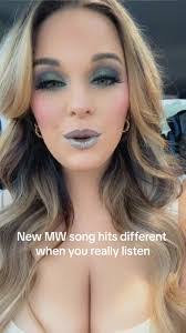 Tia Sims's Instagram, Twitter & Facebook