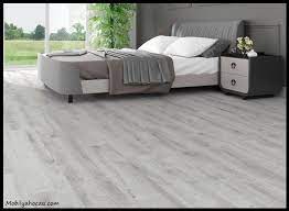 Salonunuzda, oturma odanızda veya yatak odanızda tercih edeceğiniz dekorasyon rengine uyumlu gri parke, laminant parke, beyaz parke seçerek çok şık dekorasyonlar yapabilir. Acik Gri Parke Koctas Laminat Parke Fiyatlari