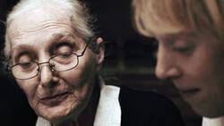 Die ferienhäuser auf korsika sind fast alle direkt am meer und verfügen über eine brillante ausstattung. Das Haus Auf Korsika Film 2011 Moviepilot De