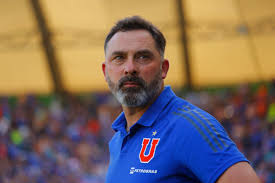 Esto después de que el estratega llegó al país austral para hacerse cargo de la oncena, tras alcanzar un acuerdo con el club. Ex Entrenador De Seleccion Sudamericana Se Convertiria En El Nuevo Dt De Universidad De Chile