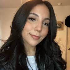 Isabella Martinelli's Instagram, Twitter & Facebook