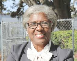 Fran Tate in, Orlando Gudes out, as race for Tampa City Council seat takes  off