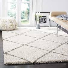7 Under 100 Area Rugs On Amazon That Only Look Expensive Shag Area Rug Gray Shag Area Rug Cool Rugs