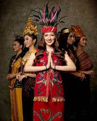 Pakaian Adat Di Kalimantan Barat Pariwisata Indonesia
