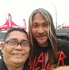 Puhunan ng pillow 9.40 tapos my magrereklamo bakit daw 11 benta ko eh 10  lng daw da iba...sabi ko don kna lng sa sinasabi mong 10 di ako  nagpakapagod dto para lang