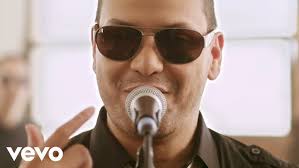 VICTOR HUGO BERUMEN SALAZAR Y SU PAPA VICTOR MANUEL BERUMEN MORENO EN LA  PLAZA PRINCIPAL DE RIO GRAN