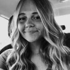 Hannah Shipp's Instagram, Twitter & Facebook