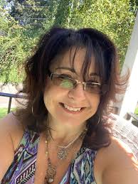 What are great happy hour restaurants in the Manhasset area for after work?