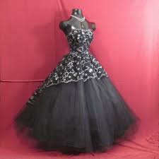 Black And Silver Combination Gown Vintage 1950 S 50s Strapless Gothic Black Metallic Silver Etsy Dresses Fashion Prom Party Dresses