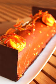 Buche De Noel Au Chocolat Et Caramel Au Beurre Sale Buche De Noel Dessert Noel Repas Noel