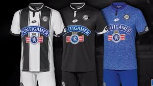 Der sk sturm geht seinen steirischen weg in der saison 2020/21 in den einzig wahren farben. Sturm Graz Prasentiert Blaues Trikot Fur Die Saison 17 18 Fussball Bundesliga