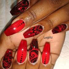 Black And Red Coffin Nails Nᴬᴵᴸᶠᴵᴱˢ Red Black Nails Beautiful Nails Trendy Nails