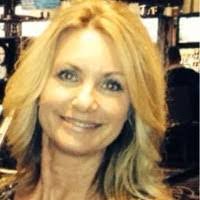 Melissa Ely's Instagram, Twitter & Facebook