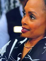 Are Anita and Tracy related to Hayley?