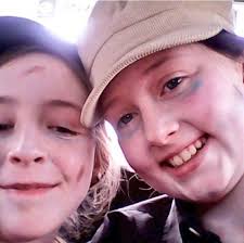 Roseann Lee ❤❤ (@roseannlee700)