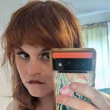 پست‌های دارای پاسخ autumn 🐑 (@AutumnZephyrs_)