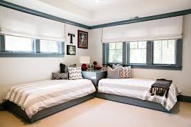 This will leave the rest of the room open for other furniture items. Layout Small Bedroom Ideas With Queen Bed And Desk Novocom Top