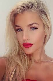 (source pourfemme.it) the smokey eye trend itself began to boom in the 1920s among the egyptians. 10 Winter 2015 Makeup Trends And Ideas Holiday Makeup Christmas Makeup Beauty Makeup Beautiful Makeup Blonde Hair Makeup Red Lips Makeup Look