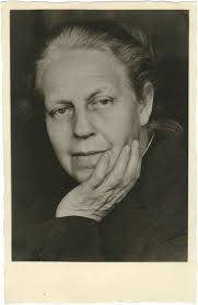 Die 1881 in elberfeld geborene helene weber gehörte über 50 jahre dem vorstand des katholischen deutschen frauenbundes an. Lemo Biografie Helene Weber