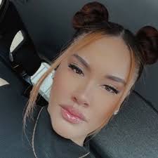 𝕐𝕠𝕝𝕒𝕟𝕕𝕒 ℂ𝕒𝕓𝕒𝕟 (@yolanda_caban)